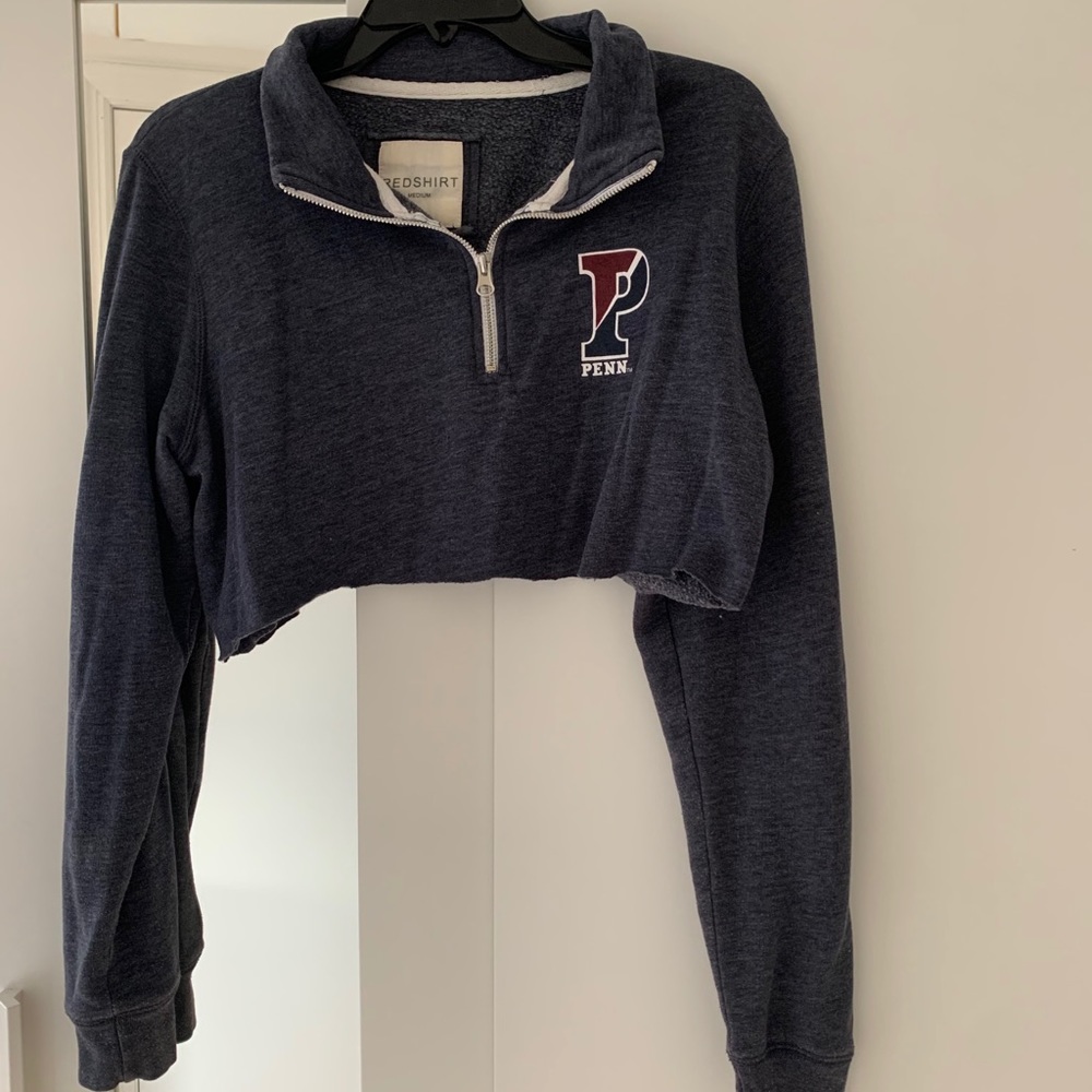 Cropped sweater. Brand: Redshirt